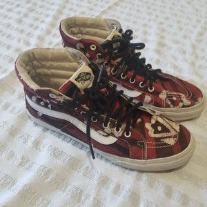 Vans - Unique Red Sz 9